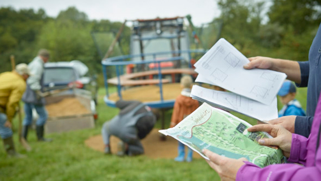 Bau eines Spielplatzes